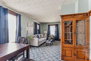 Niagara Falls Getaway: Perfect Place To Unwind 2 Bedroom Home by RedAw