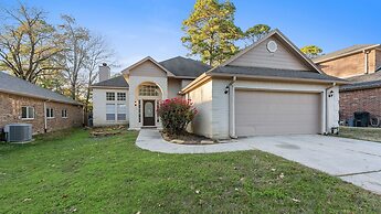 Serene Escape By The Lake 3 Bedroom Home by RedAwning