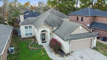 Serene Escape By The Lake 3 Bedroom Home by RedAwning