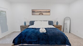 Serene Escape By The Lake 3 Bedroom Home by RedAwning