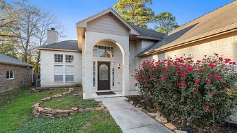 Serene Escape By The Lake 3 Bedroom Home by RedAwning