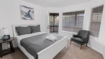 Serene Escape By The Lake 3 Bedroom Home by RedAwning