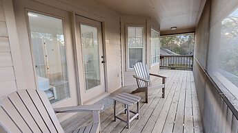 Serene Escape By The Lake 3 Bedroom Home by RedAwning