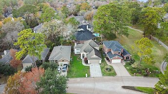 Serene Escape By The Lake 3 Bedroom Home by RedAwning