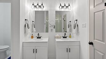 Serene Escape By The Lake 3 Bedroom Home by RedAwning