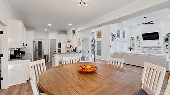 Serene Escape By The Lake 3 Bedroom Home by RedAwning