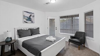 Serene Escape By The Lake 3 Bedroom Home by RedAwning