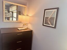 Little Loch 2 Bedroom Home by RedAwning