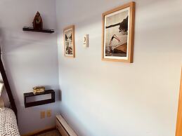 Little Loch 2 Bedroom Home by RedAwning