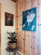 Little Loch 2 Bedroom Home by RedAwning