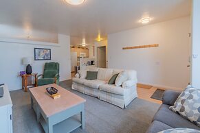 Traveler's Rest 3 Bedroom Home by RedAwning