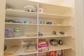 Traveler's Rest 3 Bedroom Home by RedAwning