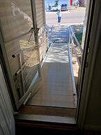 Traveler's Rest 3 Bedroom Home by RedAwning