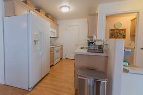 Traveler's Rest 3 Bedroom Home by RedAwning