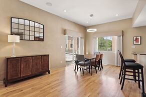 Family-Friendly South Loop Escape by RedAwning
