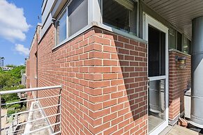 Family-Friendly South Loop Escape by RedAwning