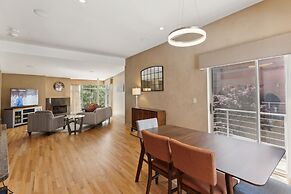 Family-Friendly South Loop Escape by RedAwning