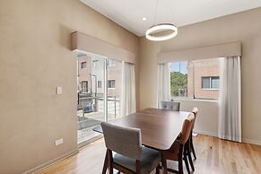 Family-Friendly South Loop Escape by RedAwning