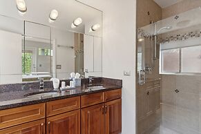 Family-Friendly South Loop Escape by RedAwning