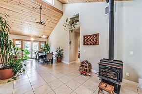 Compass Rose Reserve 2 Bedroom Home by RedAwning