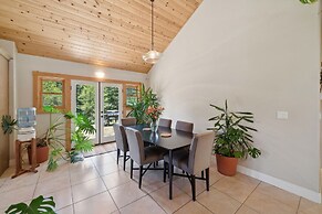 Compass Rose Reserve 2 Bedroom Home by RedAwning