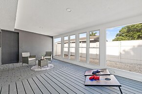Sunny Palmetto Oasis: 4br Home With Private Pool 4 Bedroom Home by Red