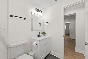 Sunny Palmetto Oasis: 4br Home With Private Pool 4 Bedroom Home by Red