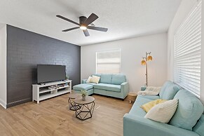 Sunny Palmetto Oasis: 4br Home With Private Pool 4 Bedroom Home by Red