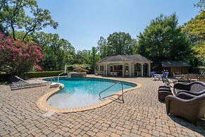 Serene Haven: Stunning Yard, Pool, And Views 4 Bedroom Home by RedAwni