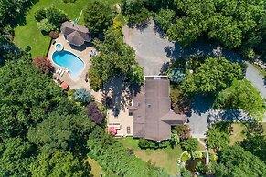 Serene Haven: Stunning Yard, Pool, And Views 4 Bedroom Home by RedAwni