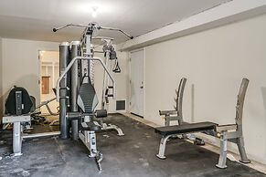 Serene Haven: Stunning Yard, Pool, And Views 4 Bedroom Home by RedAwni