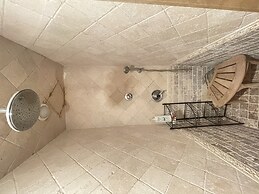 Serene Haven: Stunning Yard, Pool, And Views 4 Bedroom Home by RedAwni