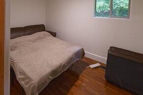 Qutie Pie House 2 Bedroom Home by RedAwning