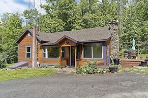 Qutie Pie House 2 Bedroom Home by RedAwning