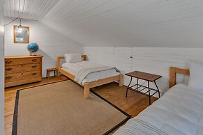 Rustic Farmhouse 4 Bedroom Home by RedAwning