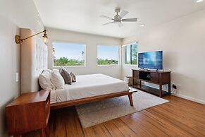 Tranquil Mid-century Home In Foothills 4 Bedroom Home by RedAwning