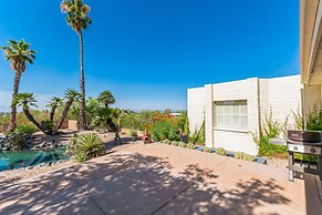 Tranquil Mid-century Home In Foothills 4 Bedroom Home by RedAwning