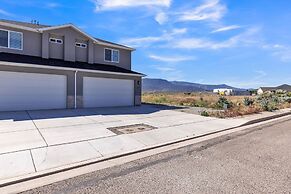 The Ideal Getaway 3 Bedroom Home by RedAwning