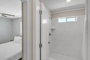 The Ideal Getaway 3 Bedroom Home by RedAwning