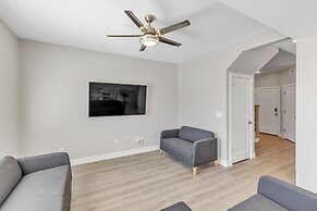 The Ideal Getaway 3 Bedroom Home by RedAwning