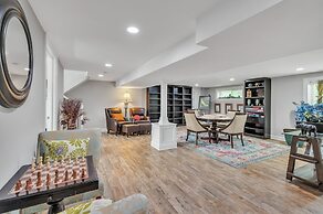 Serene & Charming 5br Des Plaines Getaway 5 Bedroom Home by RedAwning