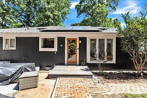 Robin's Rest 3 Bedroom Home by RedAwning