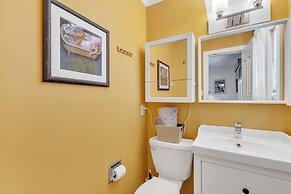 Robin's Rest 3 Bedroom Home by RedAwning