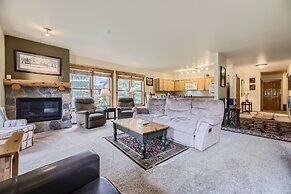 2652 Tenderfoot Lodge 3 Bedroom Condo by RedAwning