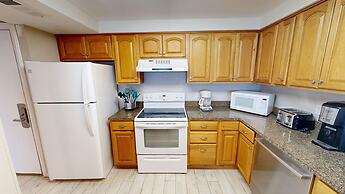 Beach House 503d 2 Bedroom Condo by RedAwning