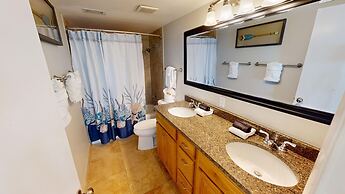 Beach House 503d 2 Bedroom Condo by RedAwning