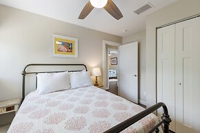 Sea La Vie 3 Bedroom Home by RedAwning