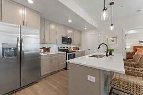 Deja Blue At Desert Color 2 Bedroom Condo