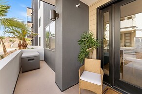 Deja Blue At Desert Color 2 Bedroom Condo