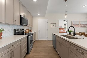 Deja Blue At Desert Color 2 Bedroom Condo